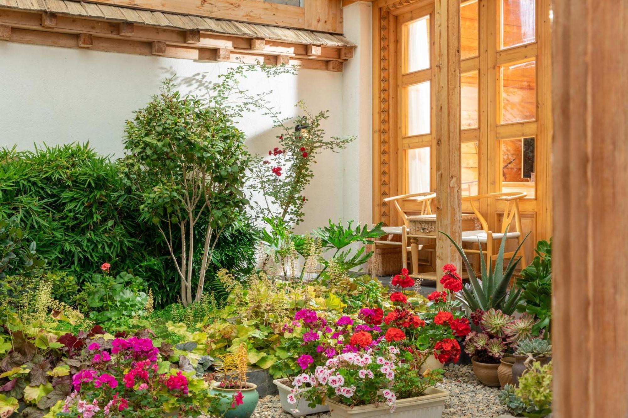 Courtyard Shangri-La 藏舍小院 Eksteriør bilde